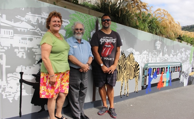 Ria Earp, Chief Executive, Tony de Joux, Donor, Sheyne Tuffery, Artist