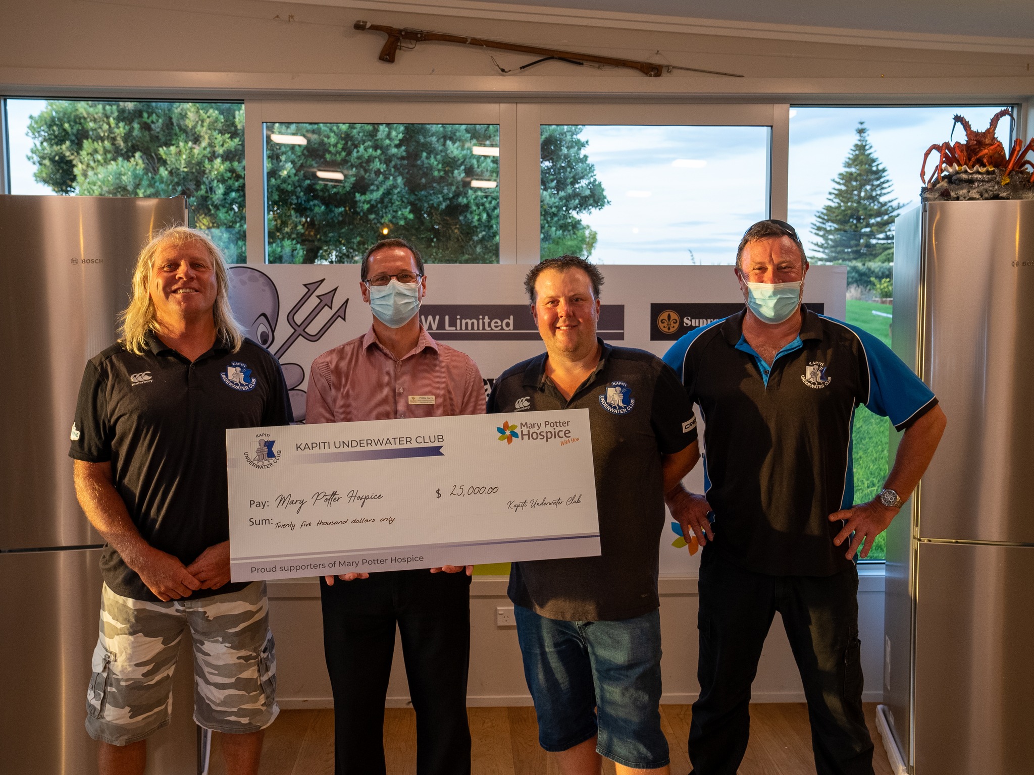 Local fishing community reel in $25,000 for Hospice